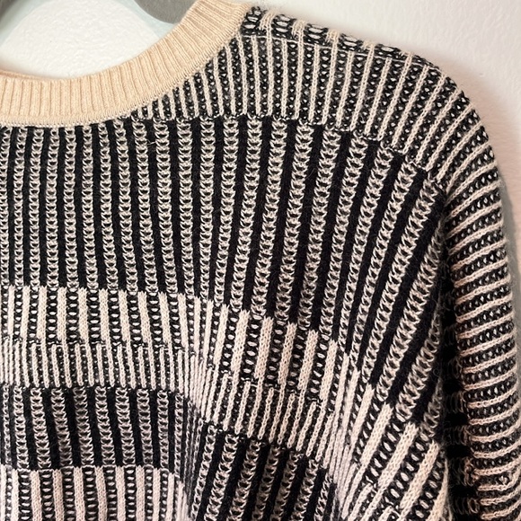 Equipment sweater - Picture 3 of 6